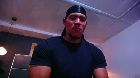 Snapshot of adam_fit19cm chatting on 07-11-26, 01:36 adam_fit19cm online show from 07-11-26, 01:36