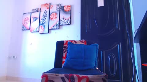 adam hot11 online show from 01-06-25, 04:44