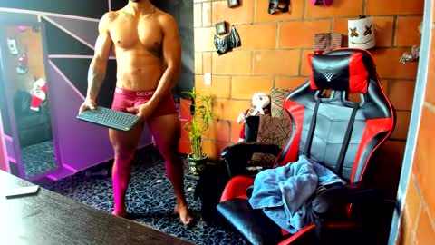 Adam Valencia online show from 12-22-24, 04:38