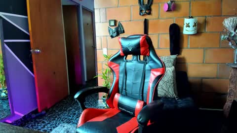 Adam Valencia online show from 03-07-25, 03:49