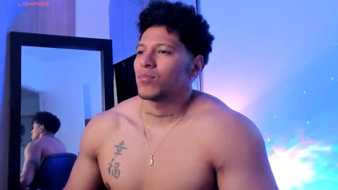 adambrocs1 online show from 01-10-26, 10:47