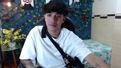 Adam online show from 05-08-26, 09:53