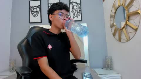 Adams Bobby online show from 05-01-26, 11:04