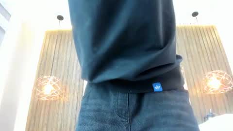 Adams Bobby online show from 06-17-26, 11:12