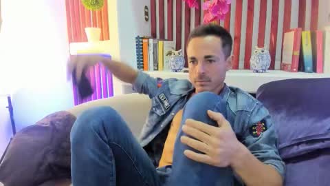 Im Adams Sanz online show from 02-03-26, 11:43