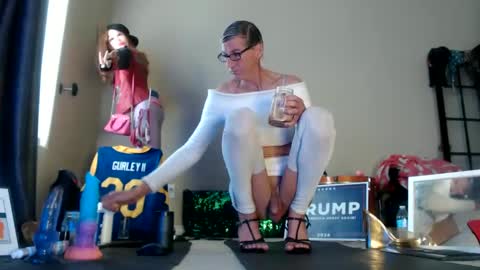 TaylorSexbot online show from 12-22-24, 06:48