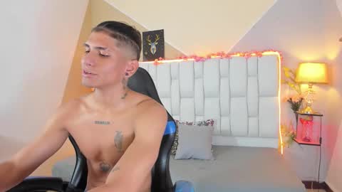 Snapshot of adan_oriol chatting on 01-12-26, 03:56 Adan Oriol online show from 01-12-26, 03:56