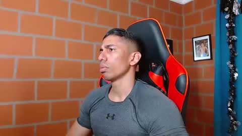 Adan Sin online show from 12-24-24, 12:33