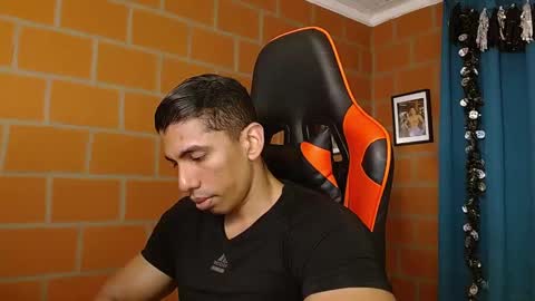 Adan Sin online show from 01-23-25, 07:07