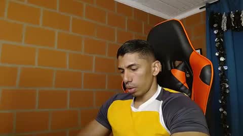 Adan Sin online show from 01-28-25, 06:49