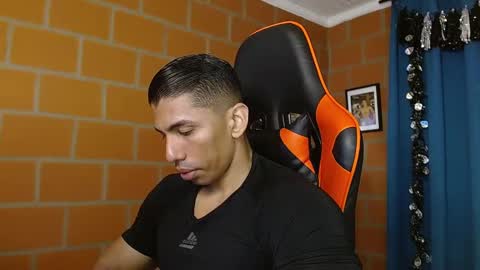 Adan Sin online show from 01-31-25, 02:28