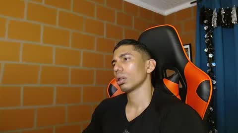 Adan Sin online show from 01-31-25, 06:57