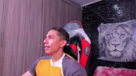 Adan Sin online show from 10-28-25, 04:09