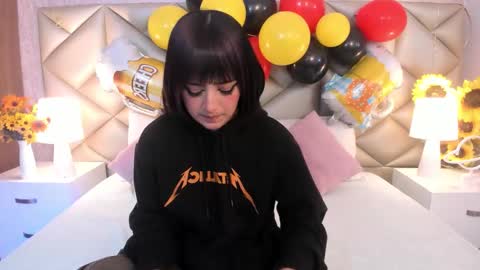 Snapshot of adara_carter_ chatting on 09-28-25, 12:54 adara_carter_ online show from 09-28-25, 12:54