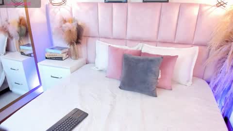 Snapshot of adara_carter_ chatting on 01-15-26, 03:44 adara_carter_ online show from 01-15-26, 03:44