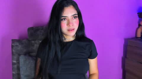 Snapshot of adara_johnson_ chatting on 01-02-25, 11:52 Adara Johnson online show from 01-02-25, 11:52