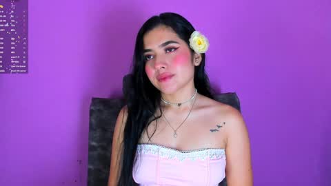Snapshot of adara_johnson_ chatting on 01-24-25, 11:37 Adara Johnson online show from 01-24-25, 11:37