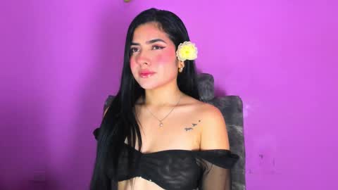 Snapshot of adara_johnson_ chatting on 02-22-25, 11:46 Adara Johnson online show from 02-22-25, 11:46