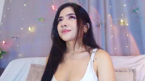 Snapshot of adara_johnson_ chatting on 02-14-26, 11:40 Adara Johnson online show from 02-14-26, 11:40