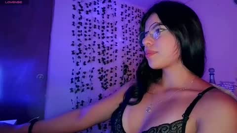 Snapshot of adararose1 chatting on 01-16-25, 05:33 Adara online show from 01-16-25, 05:33