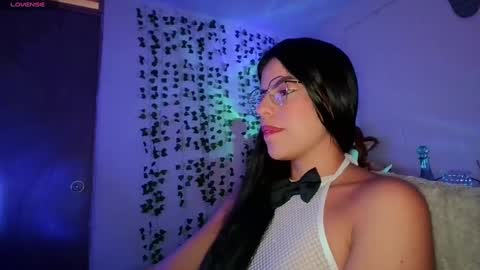 Snapshot of adararose1 chatting on 01-28-25, 07:53 Adara online show from 01-28-25, 07:53