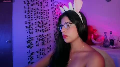 Snapshot of adararose1 chatting on 02-25-25, 04:21 Adara online show from 02-25-25, 04:21