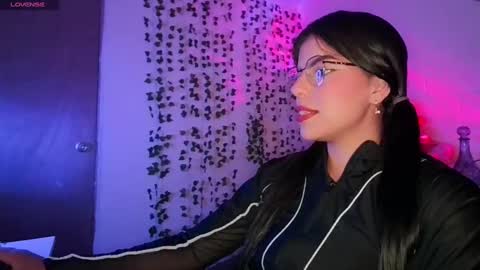 Snapshot of adararose1 chatting on 02-26-25, 06:54 Adara online show from 02-26-25, 06:54