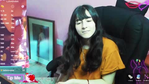 Addict Couple online show from 12-02-24, 11:45