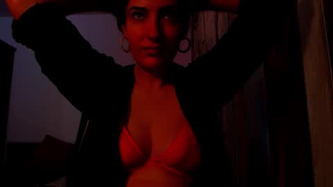 Snapshot of addicted2uts chatting on 10-10-25, 02:16 amy online show from 10-10-25, 02:16