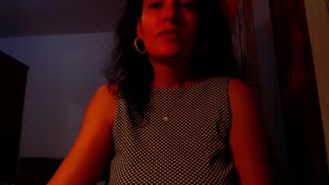 Snapshot of addicted2uts chatting on 10-24-25, 11:34 amy online show from 10-24-25, 11:34