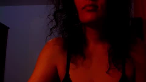 Snapshot of addicted2uts chatting on 11-09-25, 11:58 amy online show from 11-09-25, 11:58