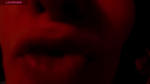 Snapshot of addicted2uts chatting on 02-02-26, 02:27 amy online show from 02-02-26, 02:27