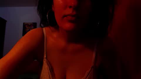 Snapshot of addicted2uts chatting on 03-19-26, 03:16 amy online show from 03-19-26, 03:16