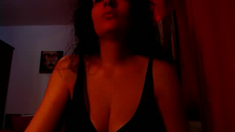 Snapshot of addicted2uts chatting on 03-23-26, 11:14 amy online show from 03-23-26, 11:14