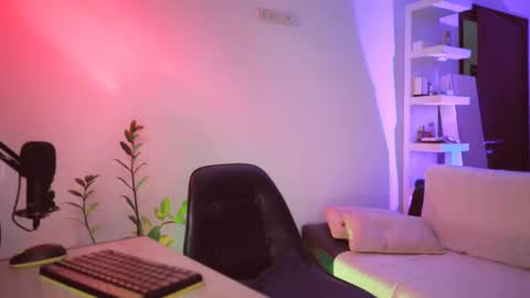 Snapshot of addictsqueen chatting on 12-02-24, 04:42 ADDICTION online show from 12-02-24, 04:42