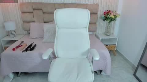 Snapshot of addy_jones chatting on 12-03-24, 10:40 Addy Jones online show from 12-03-24, 10:40