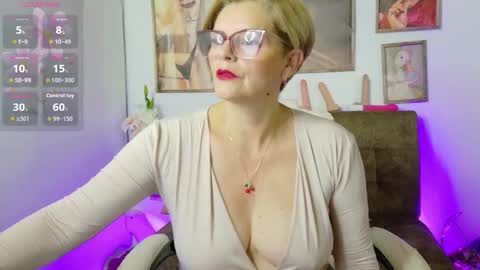 adeellee online show from 10-16-25, 08:26