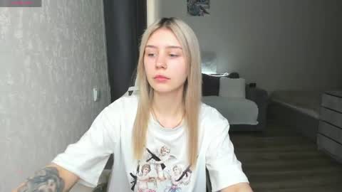 Snapshot of adel1miller chatting on 04-27-26, 05:27 Adel online show from 04-27-26, 05:27