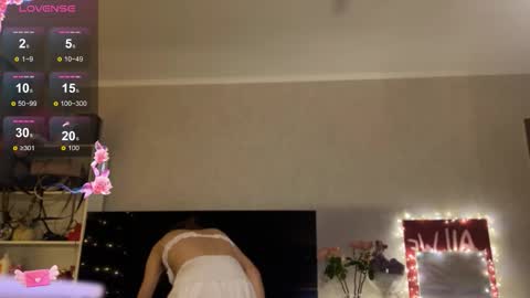 Adele online show from 03-13-26, 10:49