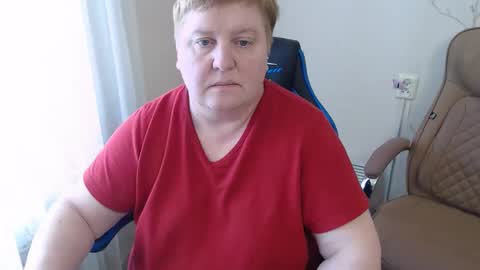 Snapshot of adelandsofia chatting on 05-14-26, 09:05 AdelAndSofia online show from 05-14-26, 09:05
