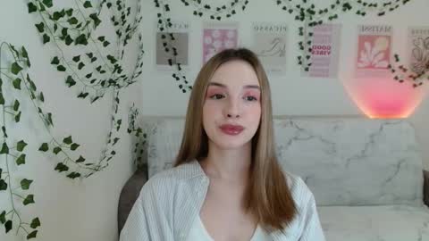 Adele online show from 02-24-25, 01:10