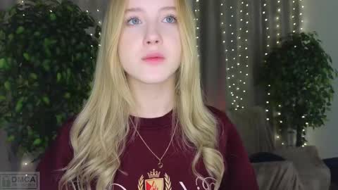 Adele online show from 02-27-25, 06:20