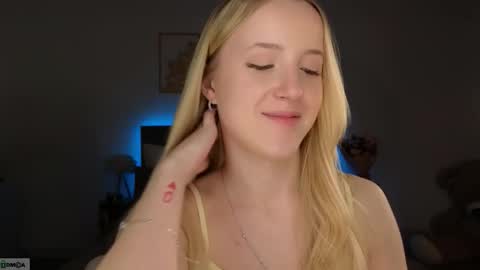 Adele online show from 02-23-26, 09:01