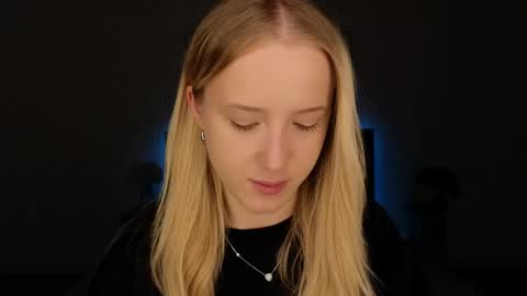 Adele online show from 05-07-26, 08:47