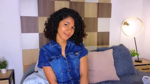 Snapshot of adele_carter_ chatting on 01-11-25, 04:57 Andrea online show from 01-11-25, 04:57