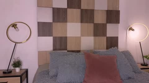 Snapshot of adele_carter_ chatting on 01-15-25, 12:15 Andrea online show from 01-15-25, 12:15