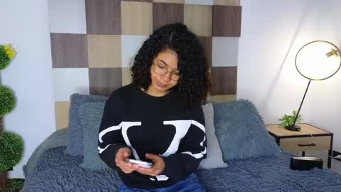 Snapshot of adele_carter_ chatting on 02-08-25, 11:55 Andrea online show from 02-08-25, 11:55