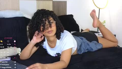 Snapshot of adele_carter_ chatting on 02-23-25, 05:50 Andrea online show from 02-23-25, 05:50