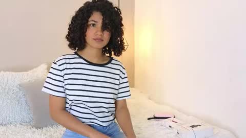 Snapshot of adele_carter_ chatting on 03-09-25, 12:09 Andrea online show from 03-09-25, 12:09