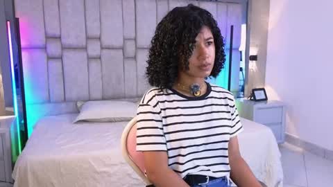 Snapshot of adele_carter_ chatting on 05-09-26, 12:21 Andrea online show from 05-09-26, 12:21